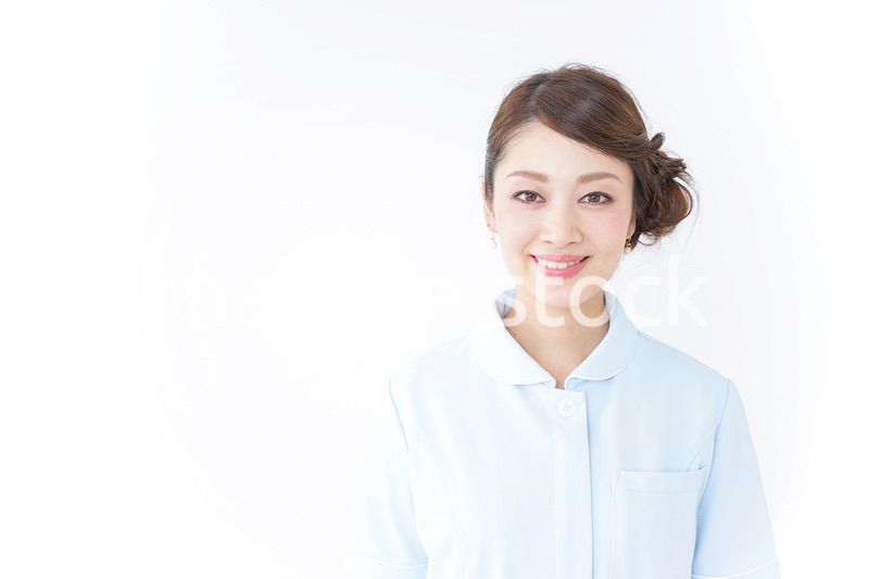 笑顔の看護師