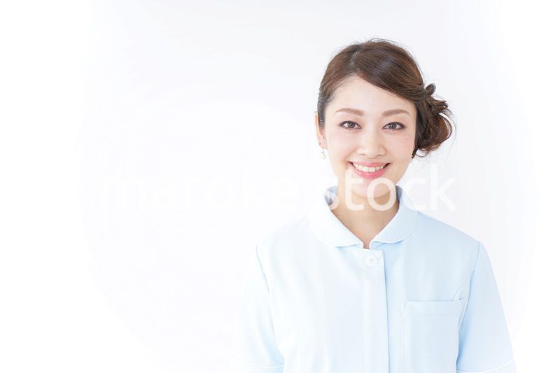 笑顔の看護師