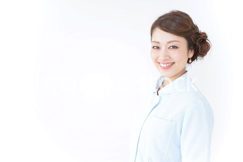 笑顔の看護師