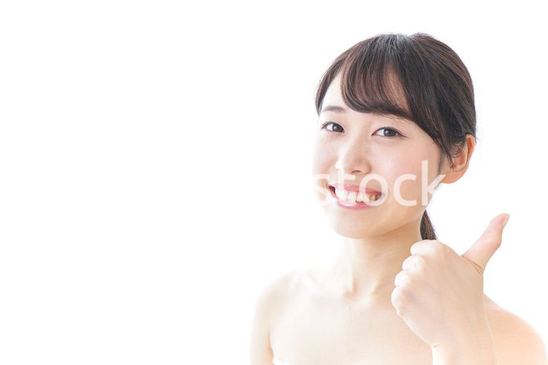 美容アドバイスをする女性