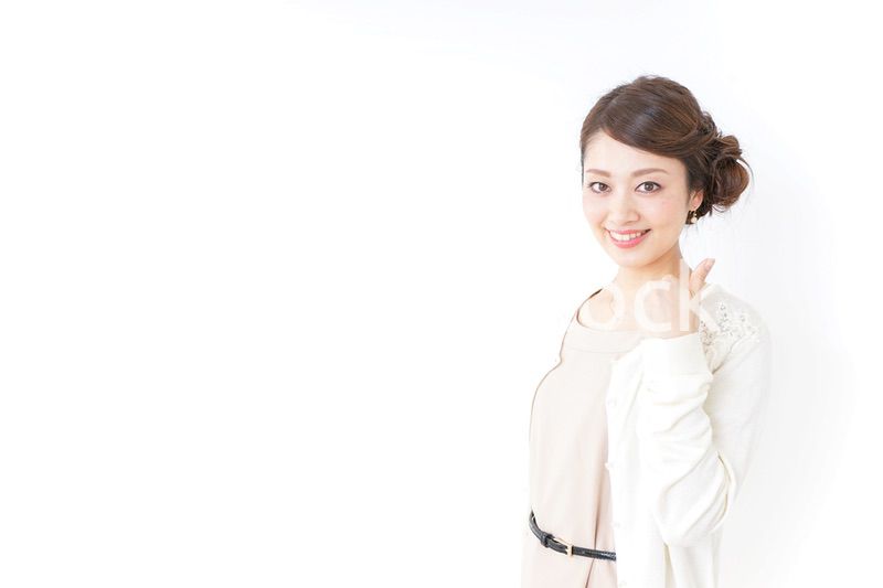 OKサインをする女性