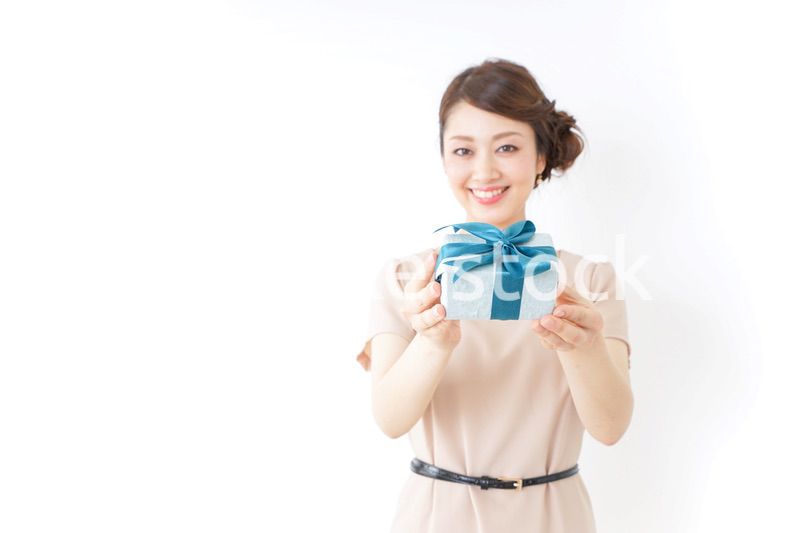 プレゼントと女性