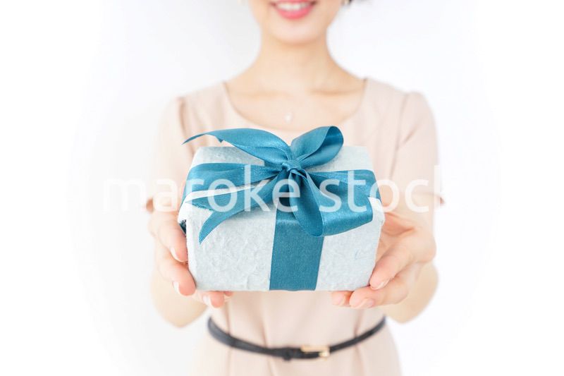 プレゼントと女性