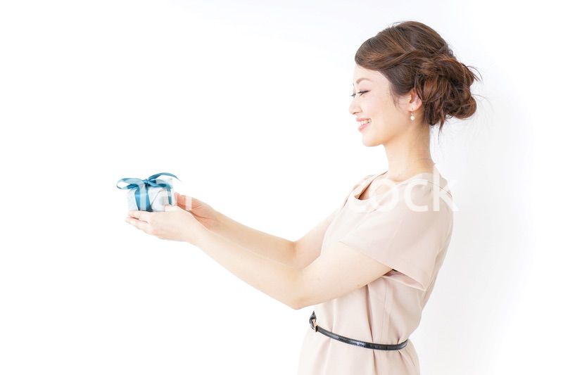 プレゼントと女性