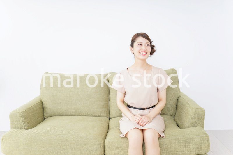 自宅に招く女性