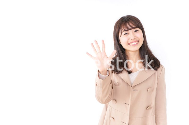 コートを来た女性