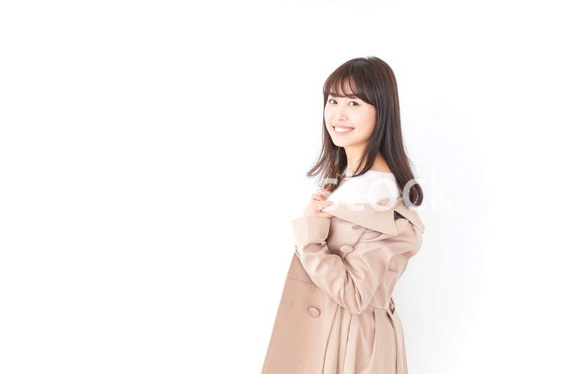 コートを来た女性