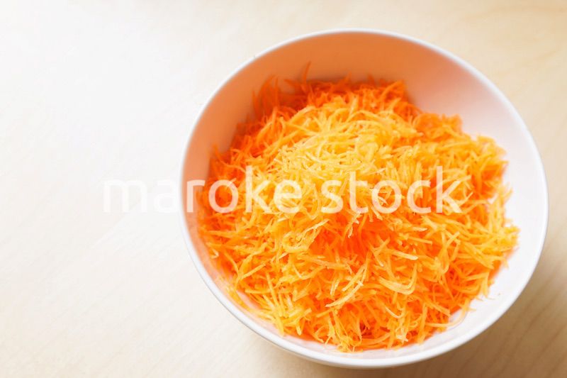 千切りのニンジン