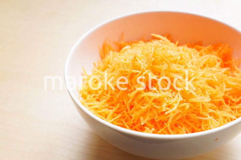 千切りのニンジン