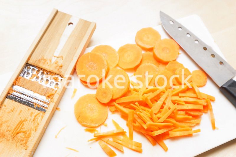 千切りのニンジン