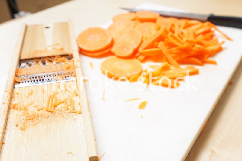 千切りのニンジン