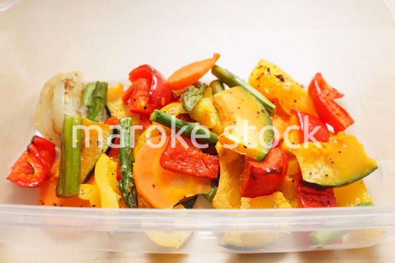 カラフルな野菜料理