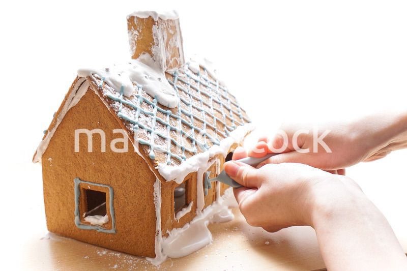 お菓子の家づくり