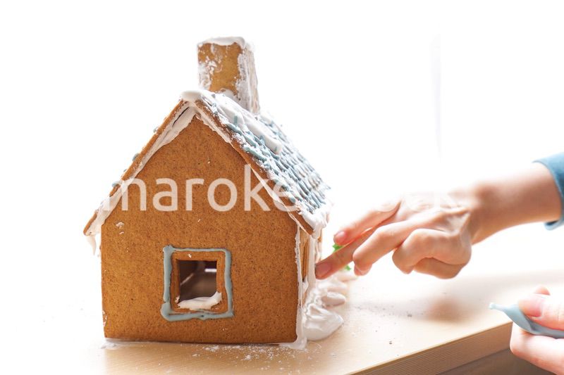 お菓子の家づくり