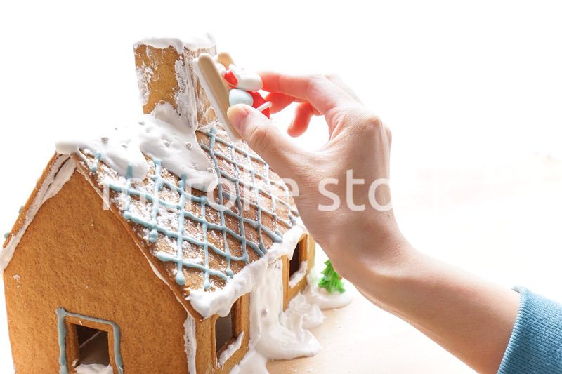 お菓子の家づくり