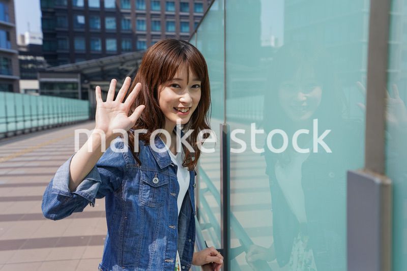 Young woman walking with casual wear