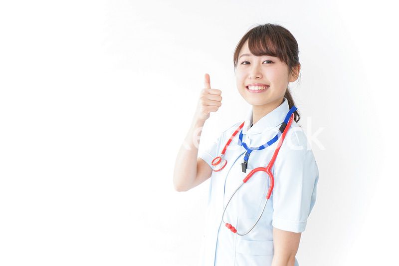 OKサインをするナース