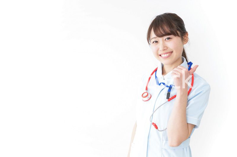 OKサインをするナース