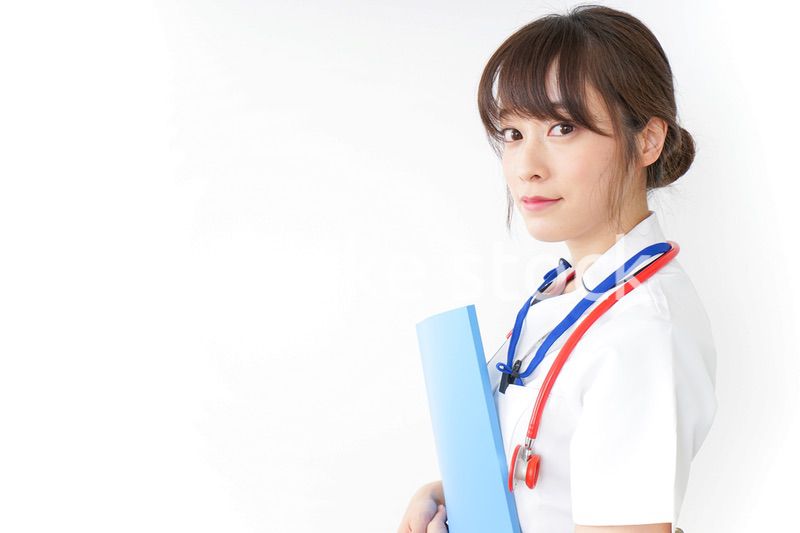 病院で勤務する看護師