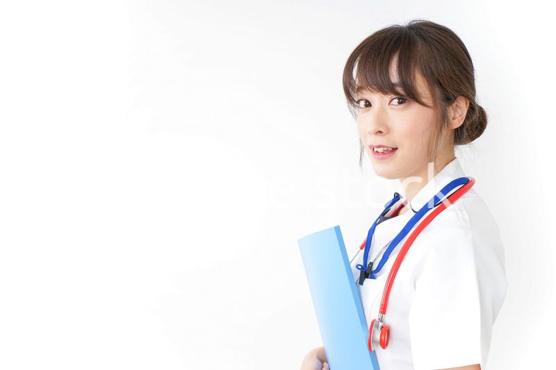 病院で勤務する看護師