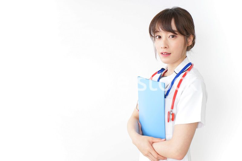病院で勤務する看護師