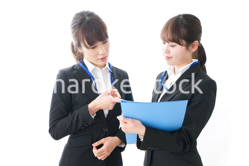 打ち合わせをするビジネスウーマン