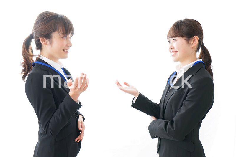 打ち合わせをするビジネスウーマン