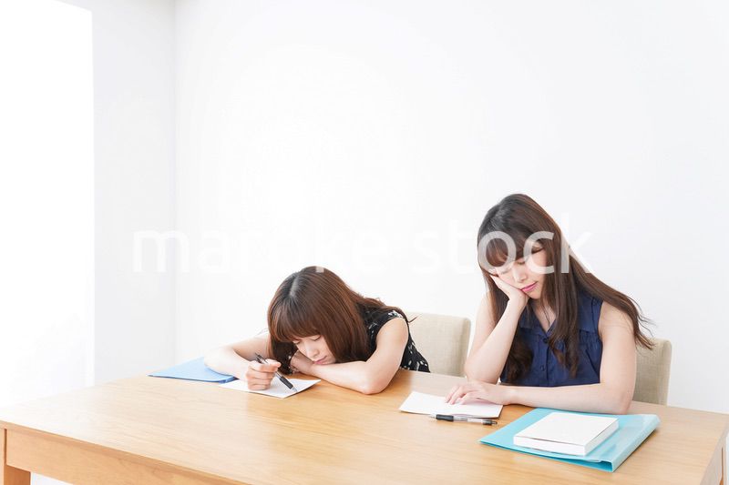 授業に退屈している学生