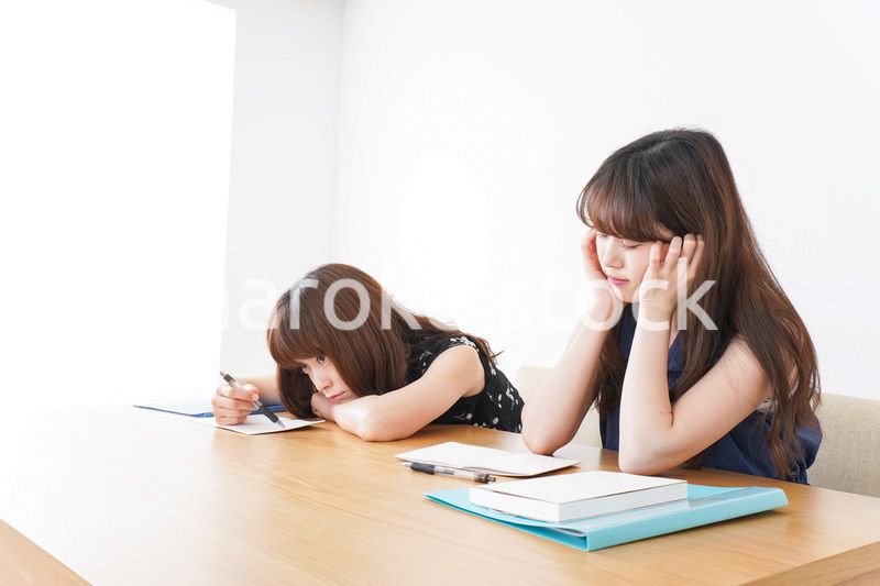 授業に退屈している学生