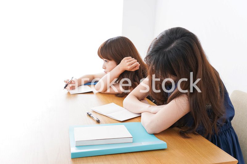 授業に退屈している学生