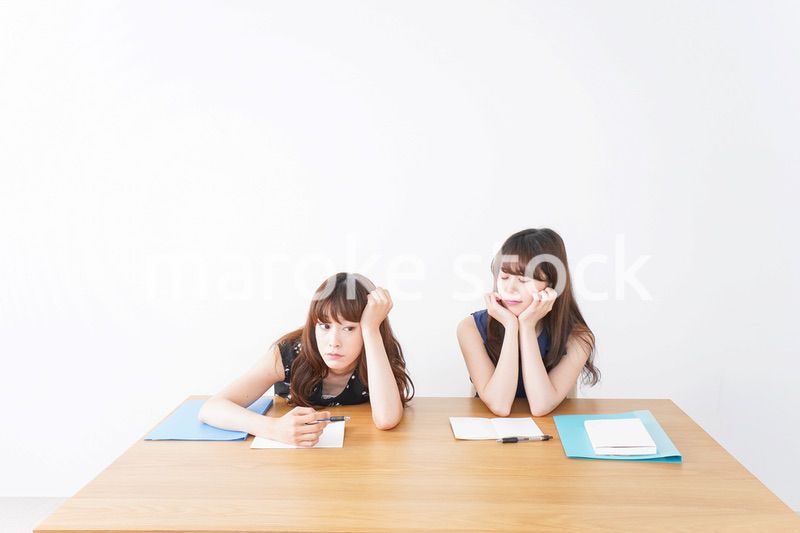 授業に退屈している学生