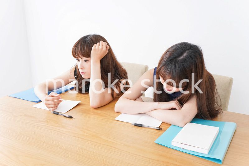 授業に退屈している学生