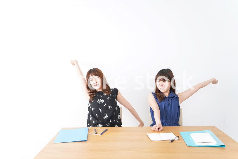 テストから解放される学生