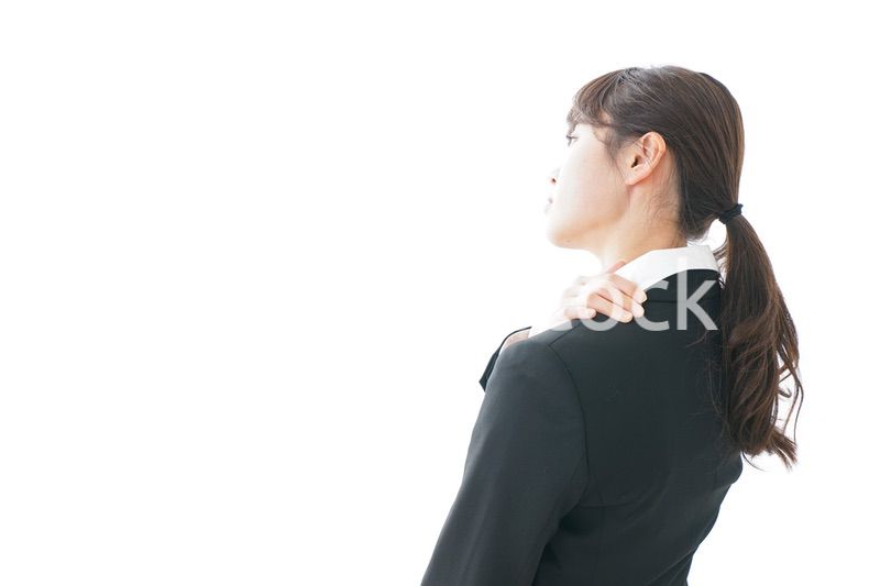 肩こりに苦しむビジネスパーソン