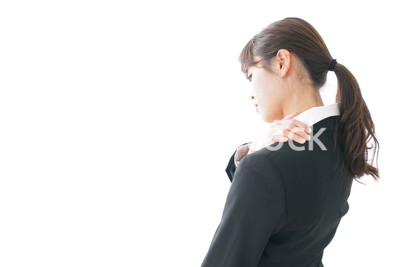 肩こりに苦しむビジネスパーソン