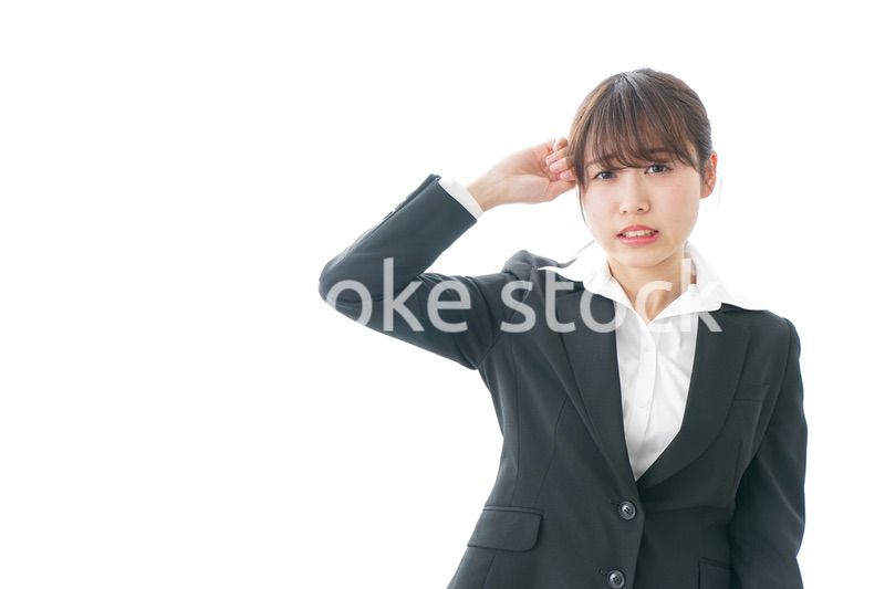 頭痛・生理痛に苦しむビジネスパーソン