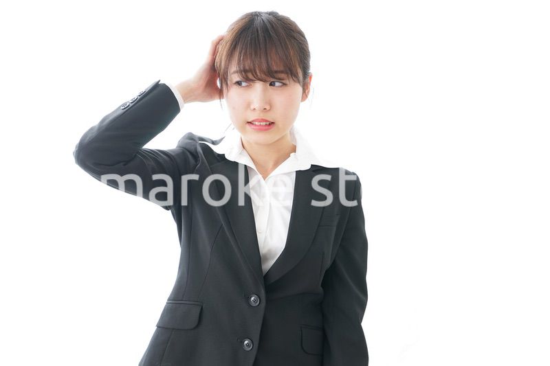 頭痛・生理痛に苦しむビジネスパーソン