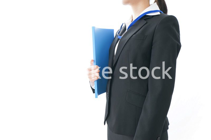 オフィスで働く女性・派遣社員イメージ