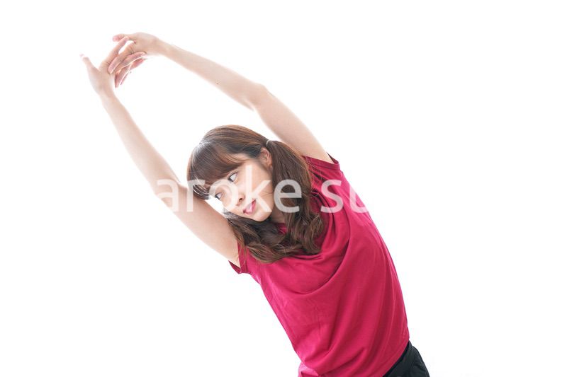 準備運動をする女性