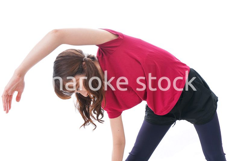 準備運動をする女性