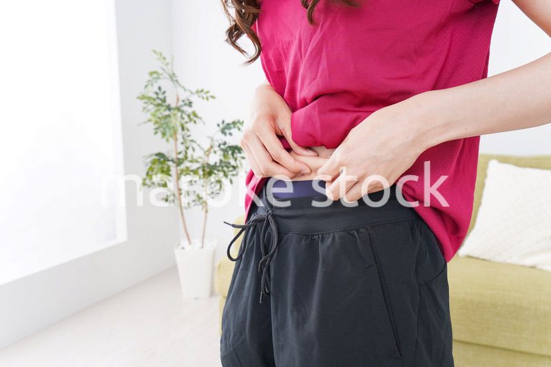 ダイエットする女性