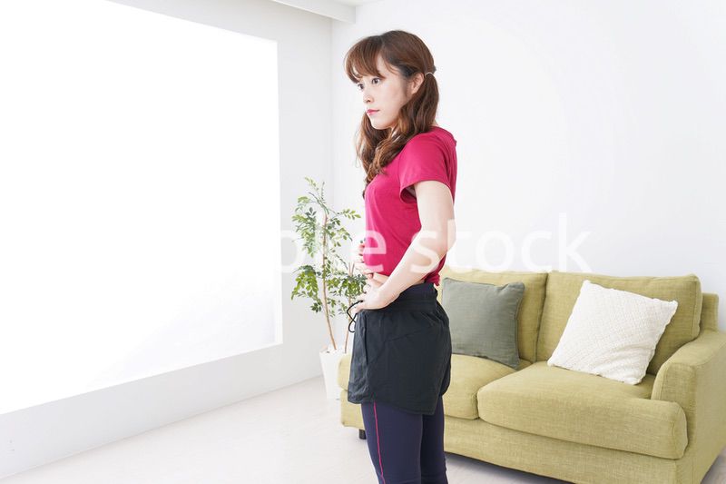 ダイエットする女性