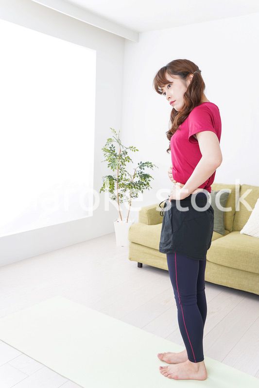 ダイエットする女性