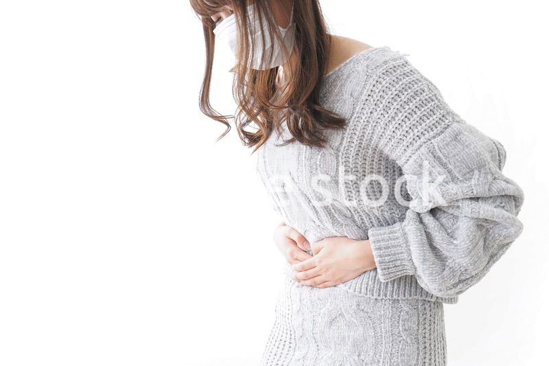 腹痛・生理痛に苦しむ女性