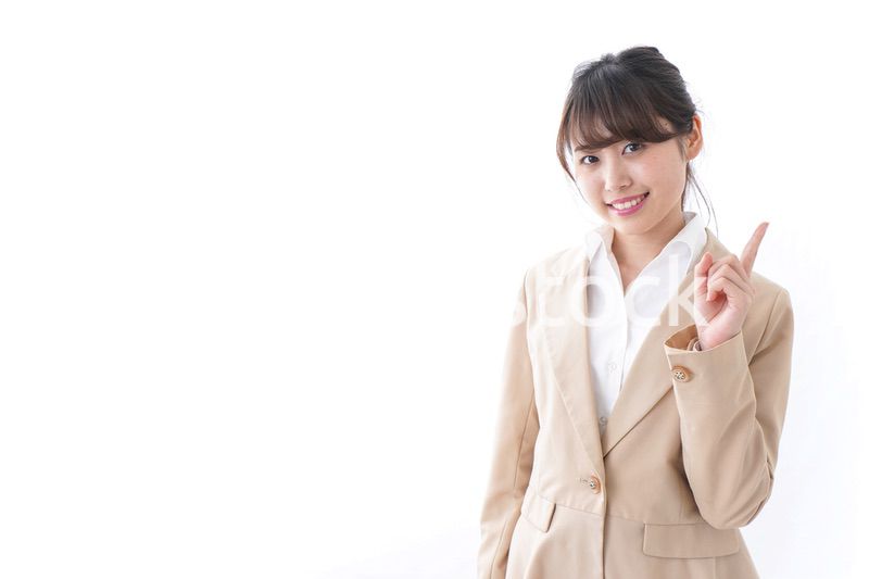 アドバイスをするビジネスウーマン