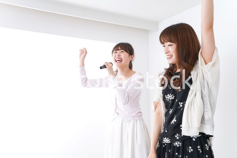 カラオケ・女子