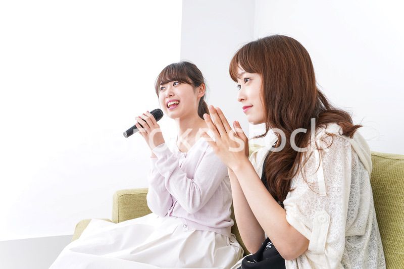 カラオケ・女子