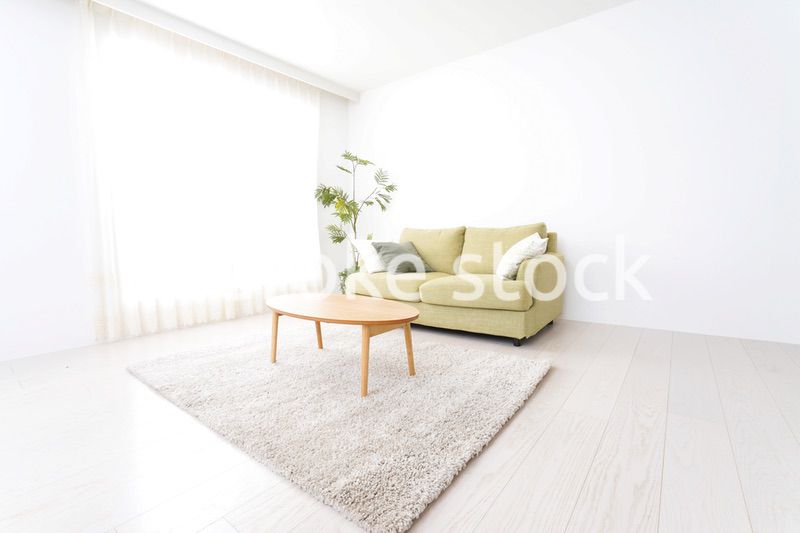 誰もいない明るい部屋