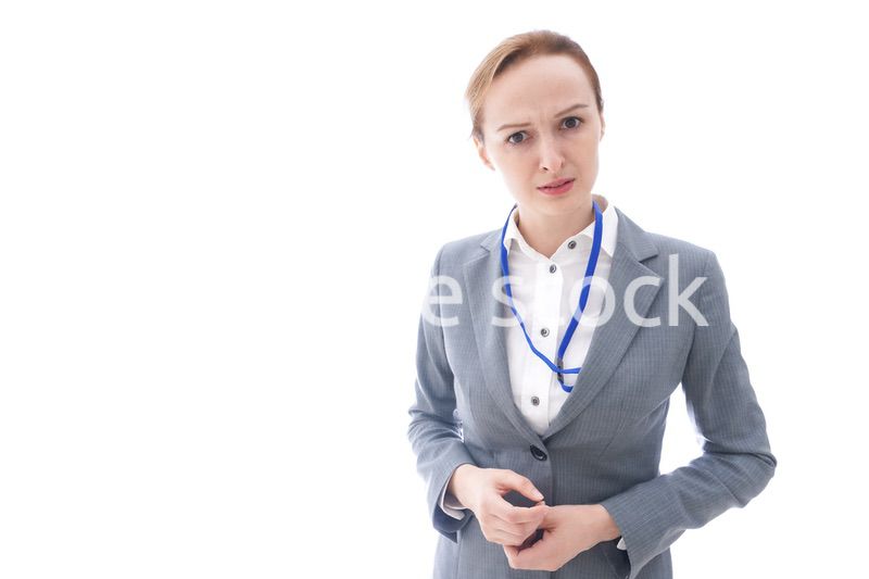 大激怒をするスーツを着たビジネスウーマン