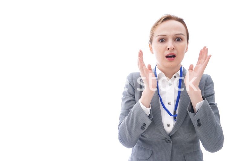 大激怒をするスーツを着たビジネスウーマン